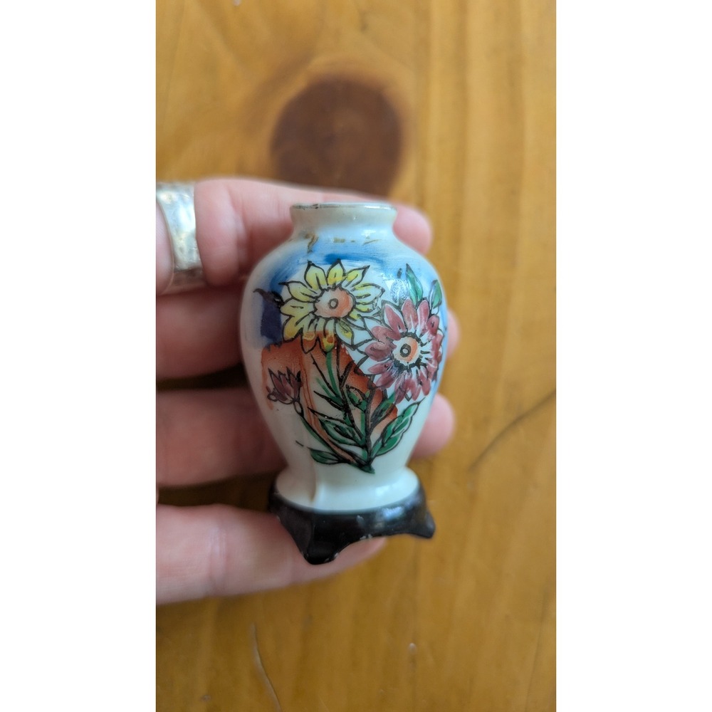 Vintage Made in Occupied Japan Miniature‎ Porcelain Floral Bud Vase Hand Painted